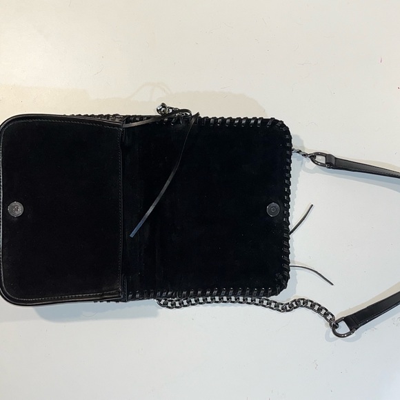 Zara black suede purse with chain detail - Picture 4 of 6